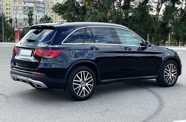 039 Mercedes GLC 300 черный джип внедорожник на свадьбу bv8z