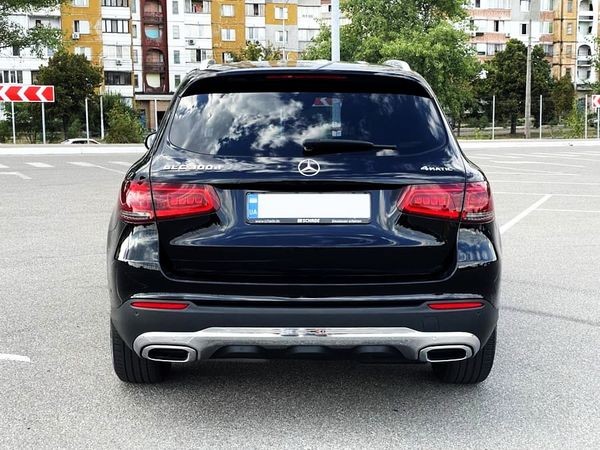 039 Mercedes GLC 300 черный джип внедорожник на свадьбу bv8z