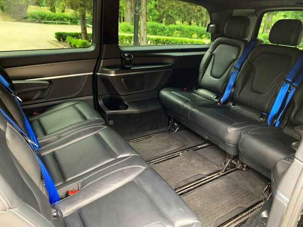 043 Mercedes-Benz V-Class микроавтобус с водителем 7yWB