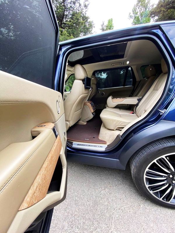 221 Внедорожник Range Rover Long синий без водителя NrMV