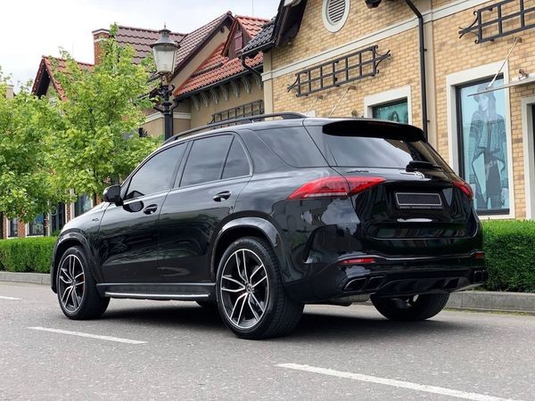 422 Внедорожник на свадьбу Mercedes-Benz GLE 400d Style GLE 63 AMG RVO8