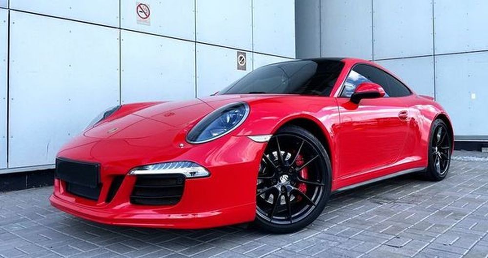 192 Porsche 911 Carrera 4S красный на свадьбу фото съемки Mr8g