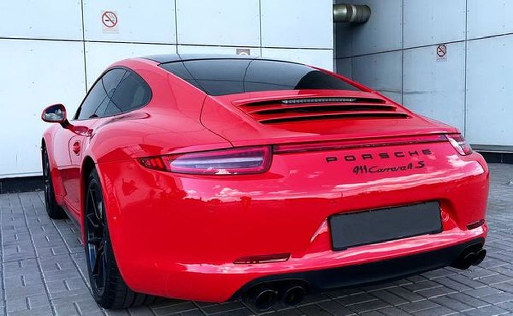 192 Porsche 911 Carrera 4S красный на свадьбу фото съемки Mr8g