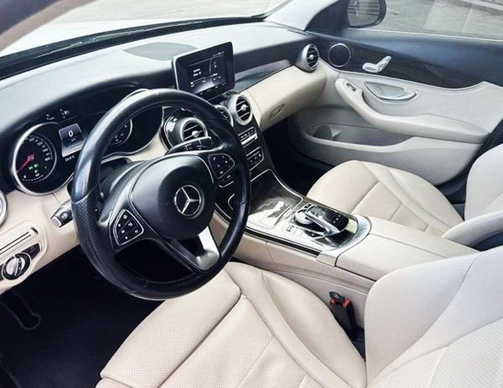 082 Авто на свадьбу авто бизнес класс Mercedes-Benz C300 kMNY