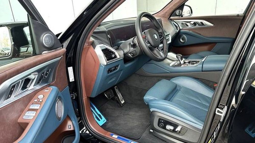 010 Внедорожник BMW XM HIBRYD без водителя X0yJ