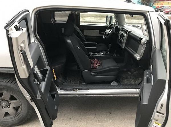 093 Внедорожник Toyota FJ Cruizer на свадьбу съемки vazY
