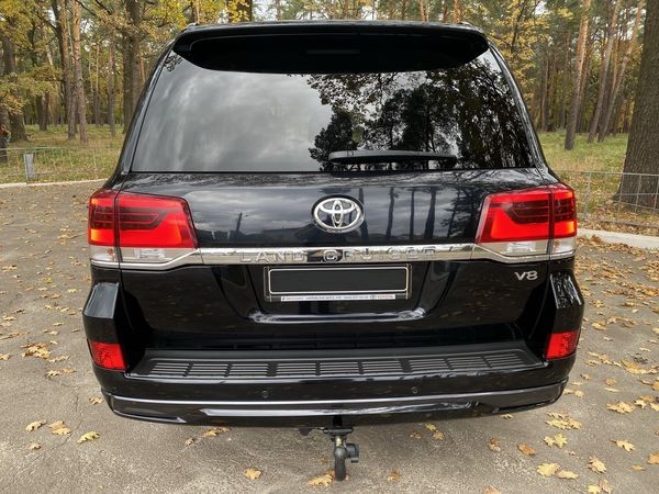 090 Внедорожник Toyota Land Cruiser 200 на свадьбу без водителя raWq