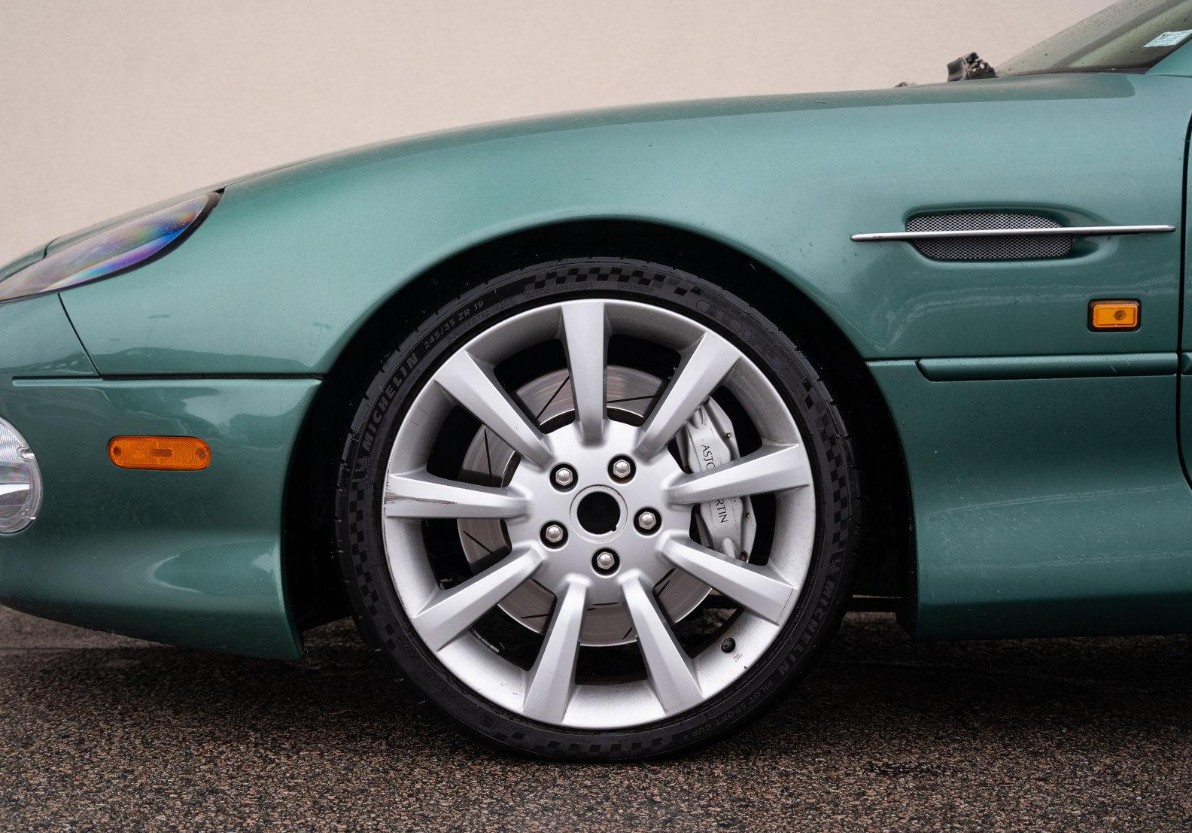 Тест Драйв спорткара Aston Martin DB7 Vantage 7yZ0