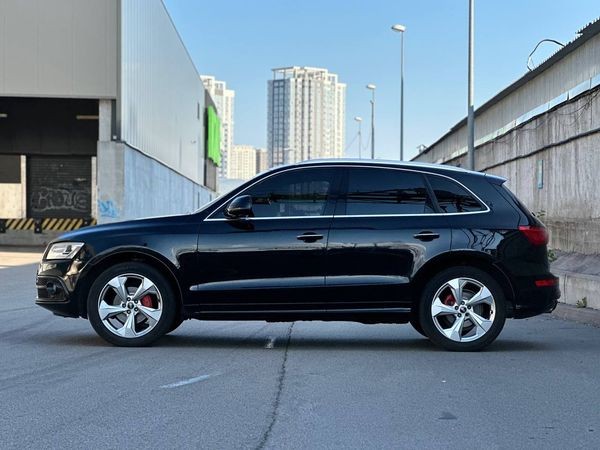 114 Внедорожник Audi Q5-Quattro с водителем на свадьбу W90o