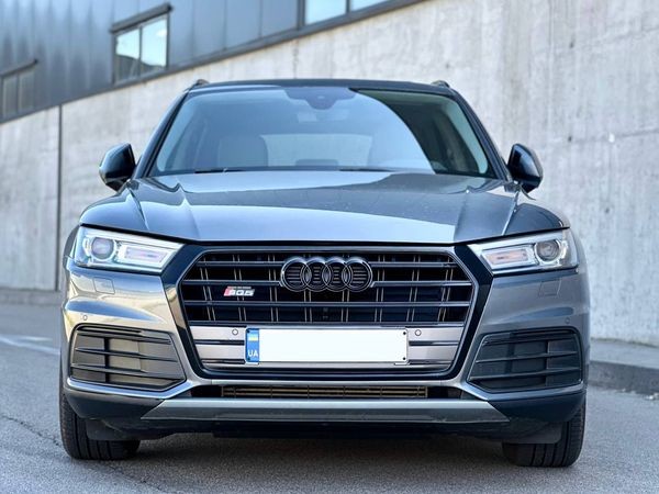 120 Внедорожник Audi Q5-Quattro без водителя EmMb