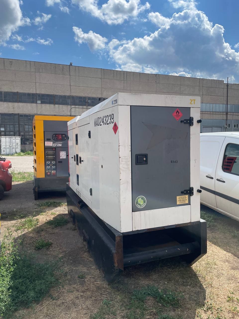 Дизельний генератор 160 кВт (SDMO R220C3) Lynp