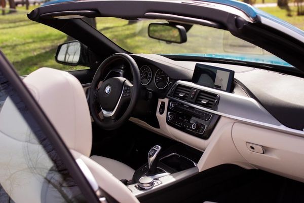 017 BMW 430 серии кабриолет без водителя 1NZD