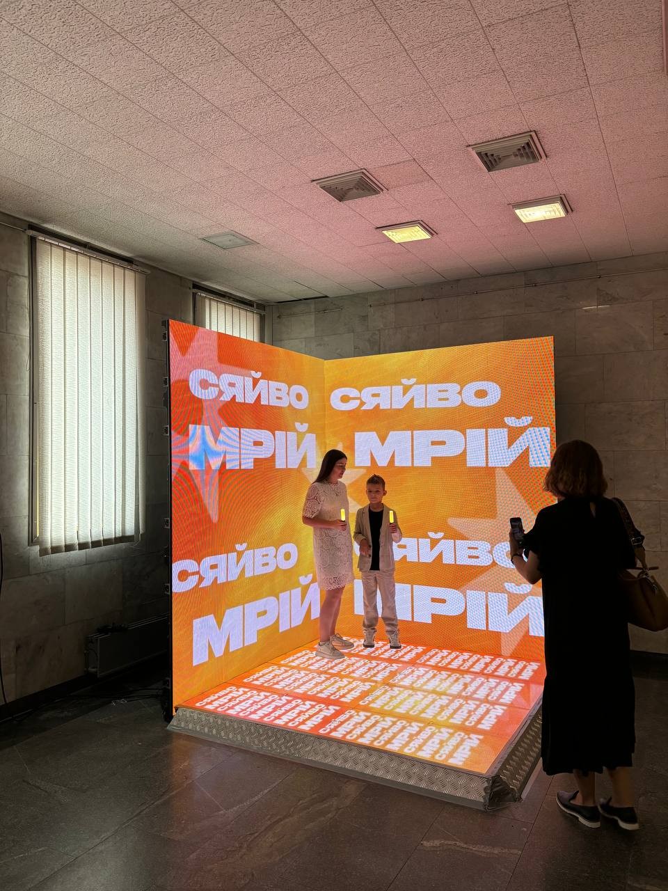 Светодиодная Led фотозона и лед экраны любых размеров nm0o