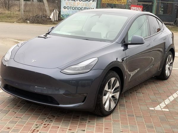 242 Авто на свадьбу Tesla Model Y серая кроссовер 2peK