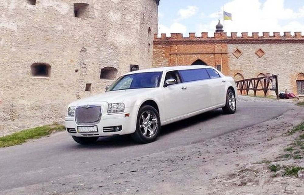 004 Лимузин Chrysler 300C Disco на свадьбу lrbl