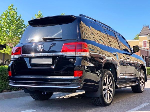 057 Внедорожник Toyota Land Cruiser 200 на свадьбу ddx5