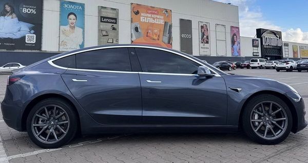 145 Электрокар Tesla Model 3 серая с водителем на свадьбу 91bn