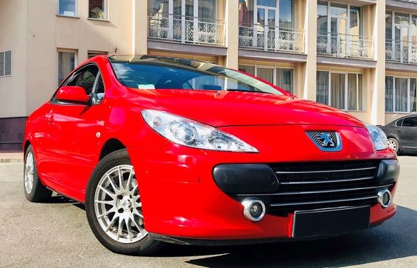 320 Кабриолет Peugout 307cc красный на свадьбу съемки 7y40