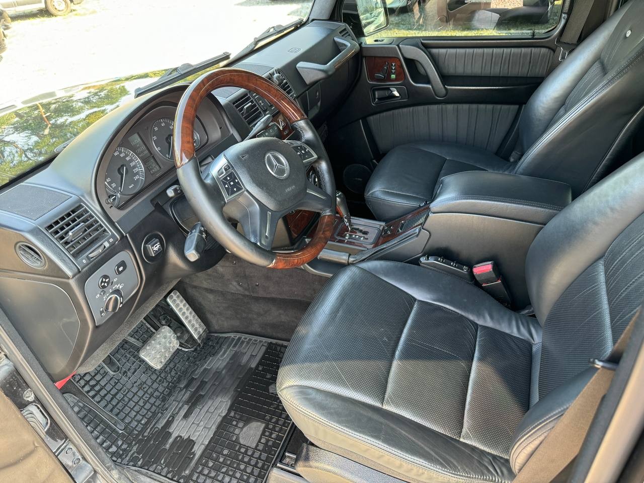 Mercedes G500 zLQ4