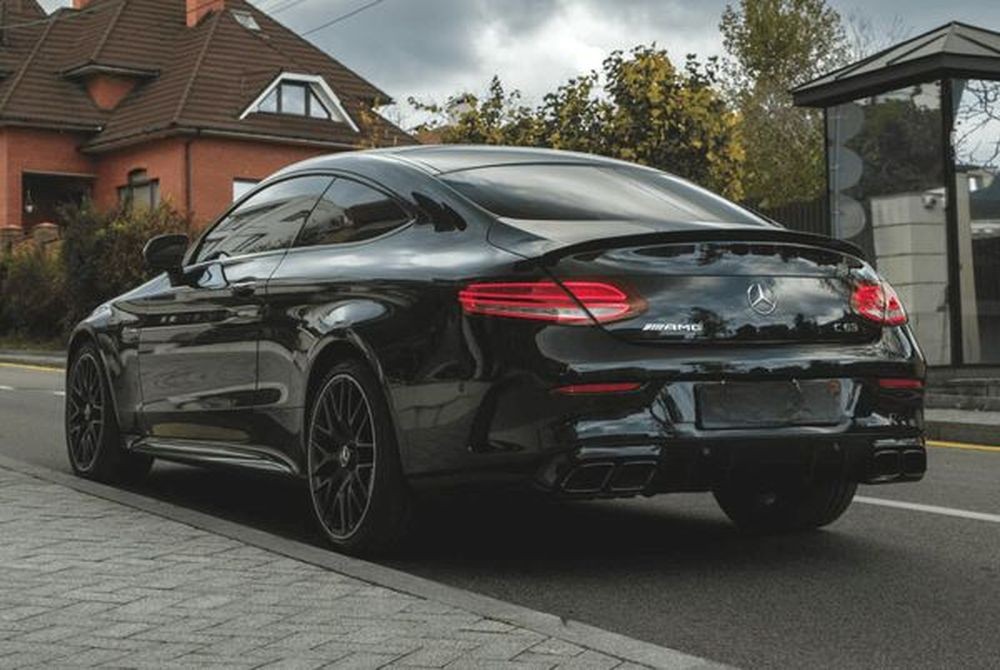 345 Mercedes-Benz C 63 AMG Сoupe мерседес без водителя xK4n