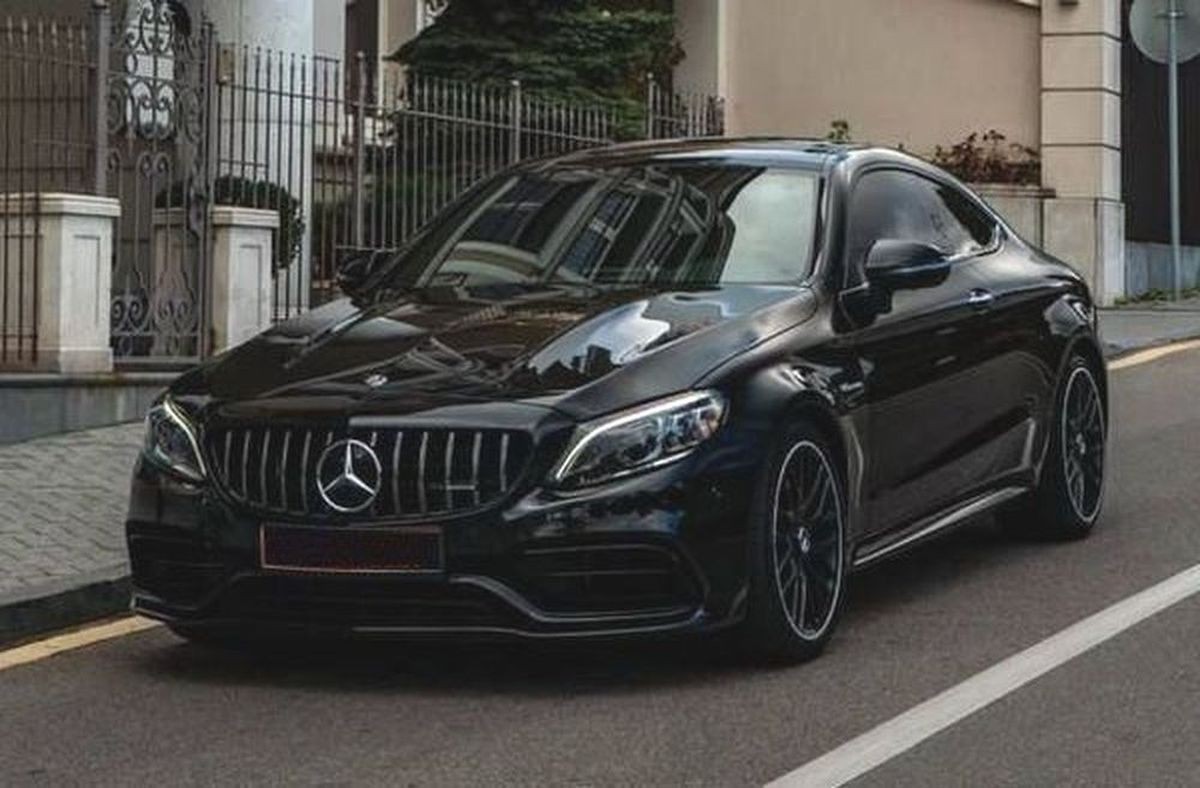 345 Mercedes-Benz C 63 AMG Сoupe мерседес без водителя xK4n