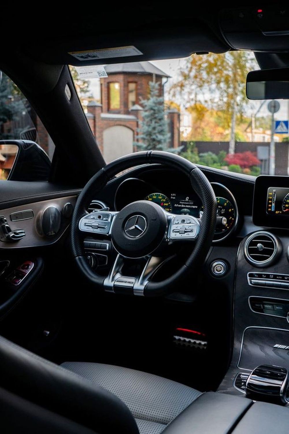 345 Mercedes-Benz C 63 AMG Сoupe мерседес без водителя xK4n