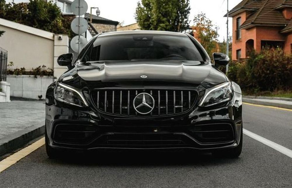 345 Mercedes-Benz C 63 AMG Сoupe мерседес без водителя xK4n
