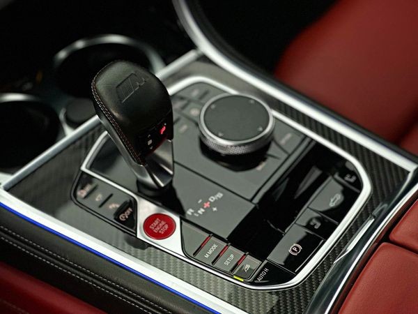 143 Кабриолет на свадьбу съемки BMW M8 Cabrio белая без водителя D6YZ
