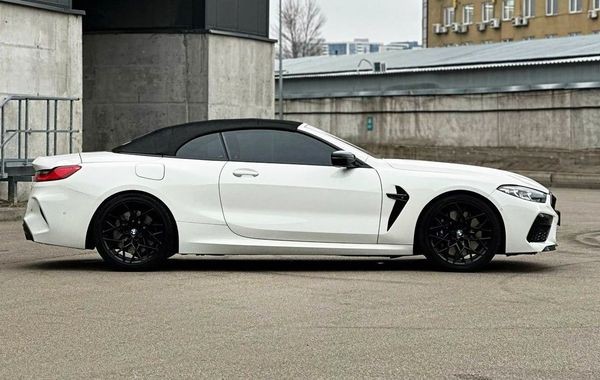 143 Кабриолет на свадьбу съемки BMW M8 Cabrio белая без водителя D6YZ