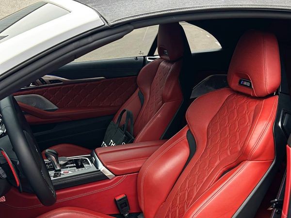 143 Кабриолет на свадьбу съемки BMW M8 Cabrio белая с водителем 91Yz