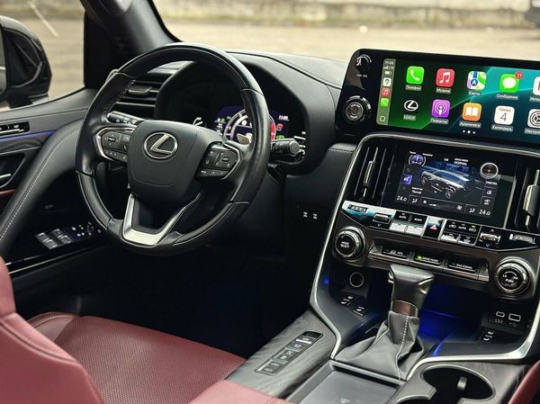 354 Джип без водителя Lexus LX 500 dmKQ