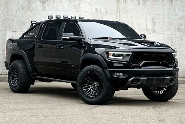 355 Пикап Ram 1500 TRX Mammoth 900 без водителя 0mYq