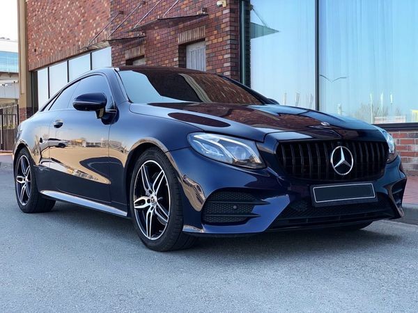 059 Авто без водителя Mercedes Е Coupe W238 cиний eOBr