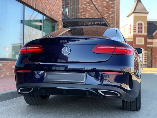059 Mercedes Е Coupe W238 с водителем X0OV