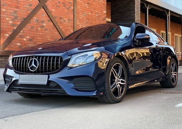 059 Авто без водителя Mercedes Е Coupe W238 cиний eOBr