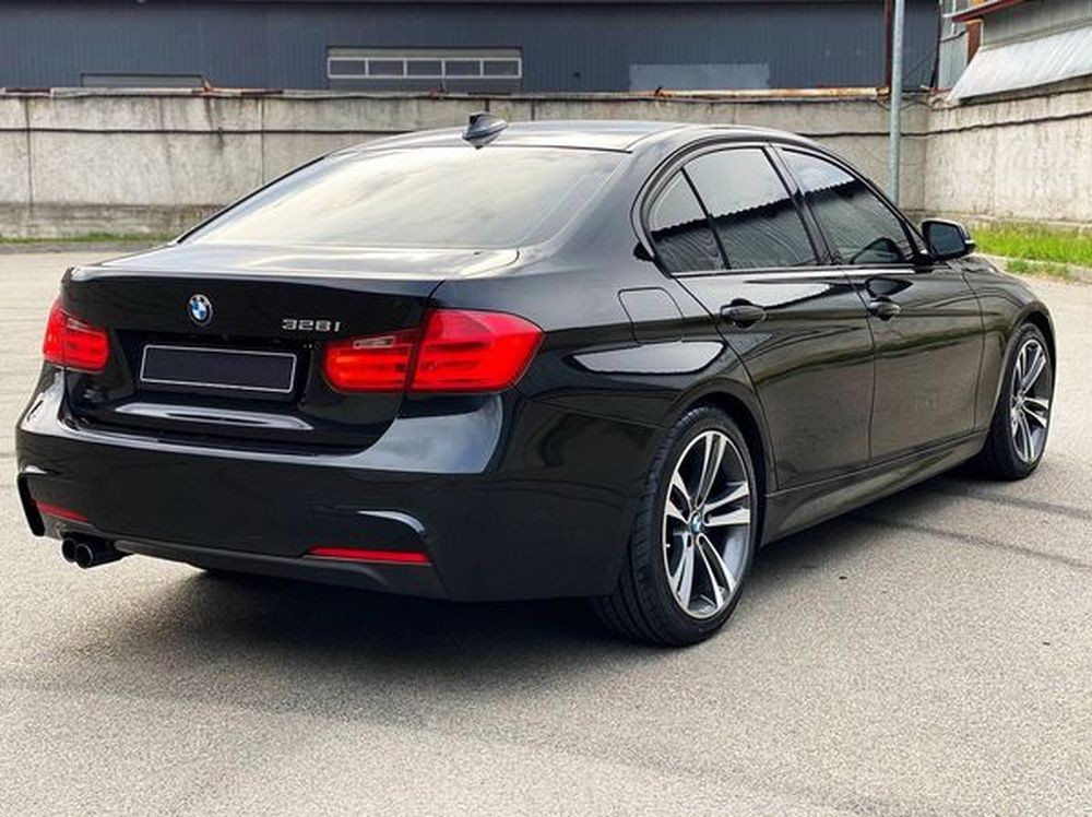 175 Авто BMW 328i с водителем gazy