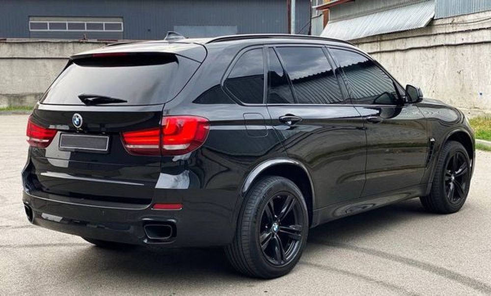 161 BMW X5 черный джип 2014 с водителем 5MZJ