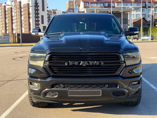 351 Пикап Ram Sport 1500 без водителя для съемок кино рекламы vao1