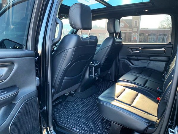 351 Пикап Ram Sport 1500 с водителем почасово 8LYp