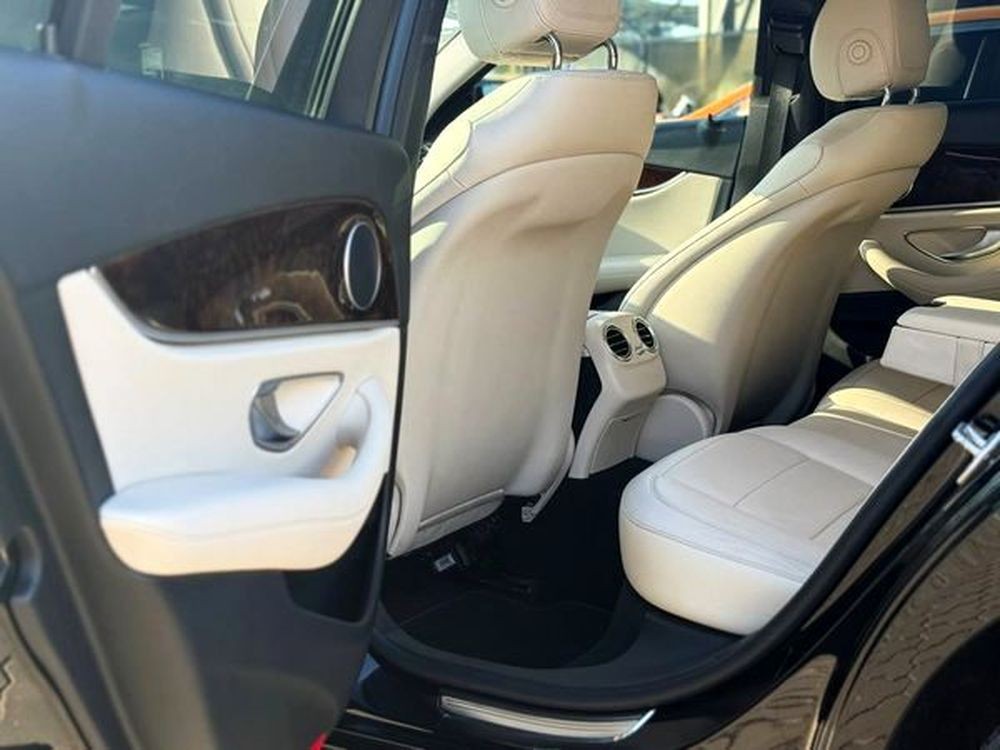 260 Mercedes-Benz Е-Class W213 без водителя QLqr