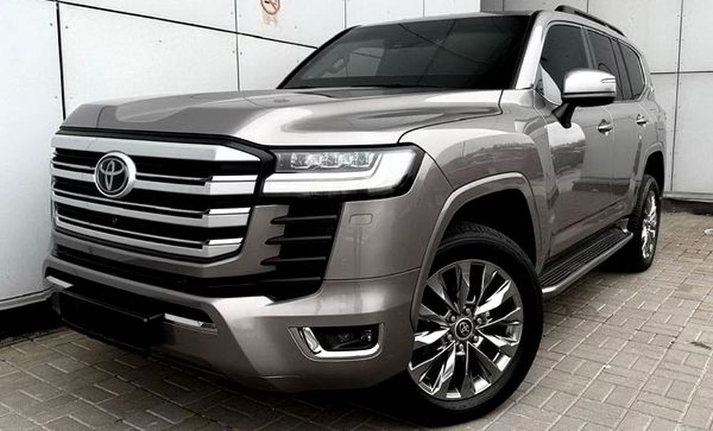 319 Бронированны авто Toyota Land Cruiser 300 B6/B7 без водителя 0mbq