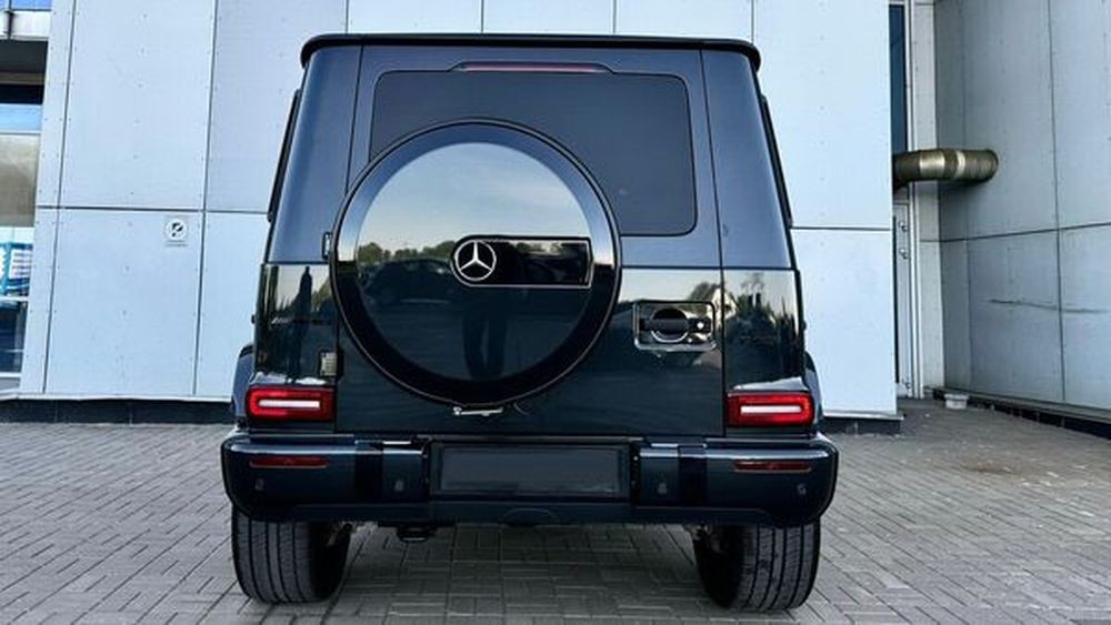 371 Джип Mercedes-Benz G63 AMG Гелик Кубик без водителя K4qK