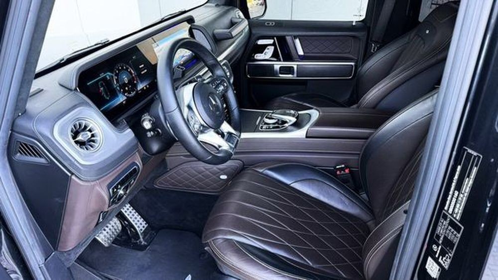 371 Джип Mercedes-Benz G63 AMG Гелик Кубик без водителя K4qK