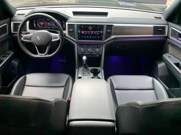 201 Volkswagen Atlas внедорожник авто на свадьбу Xp4K