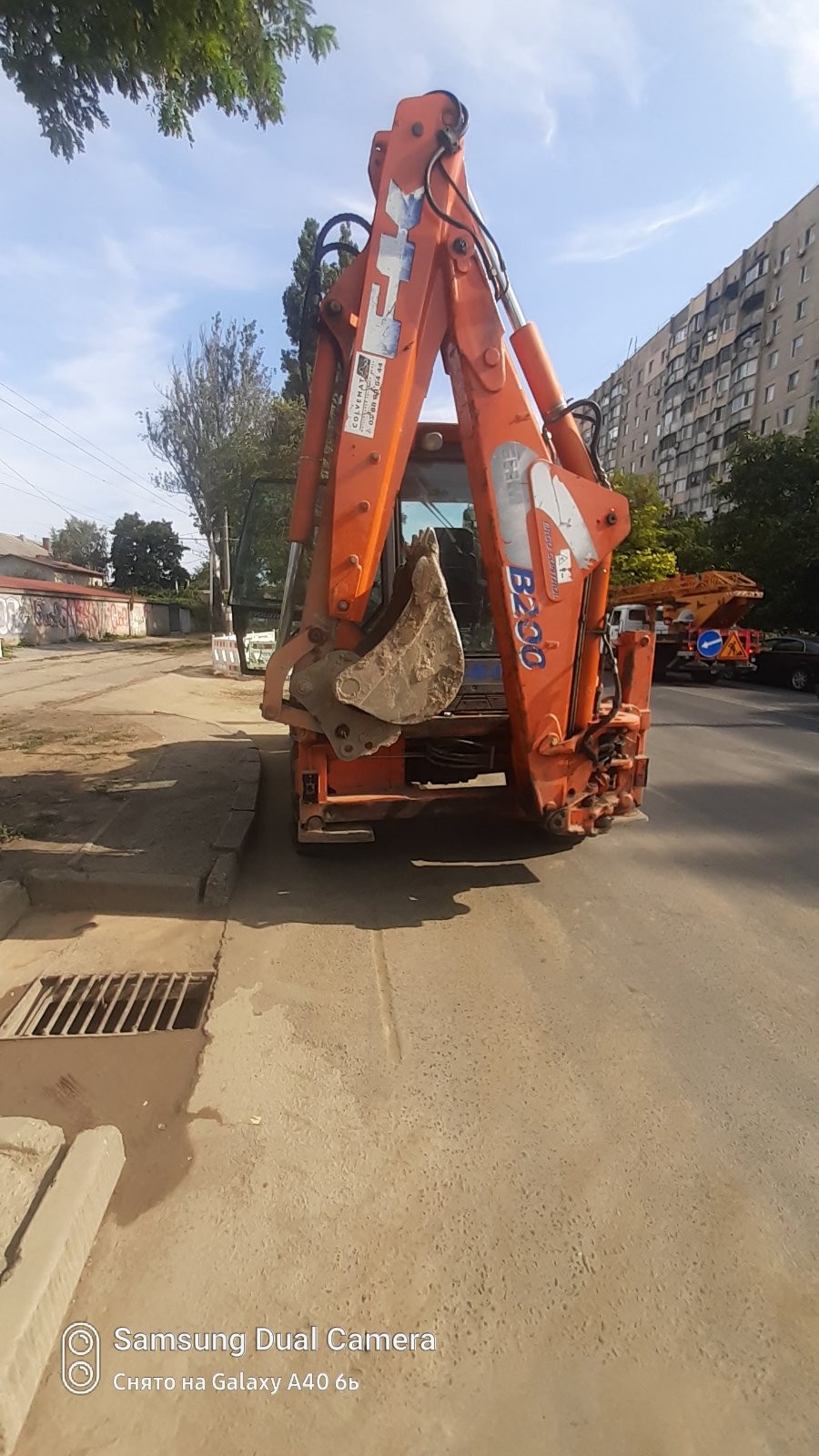 Услуги экскаватора в Одессе zLb4
