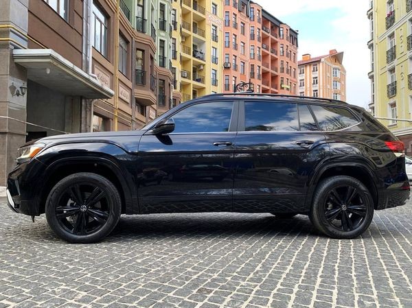201 Volkswagen Atlas внедорожник авто на свадьбу Xp4K