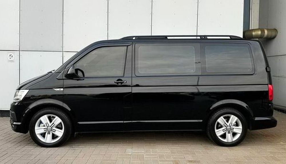 380 Микроавтобус Volkswagen Multivan B6 бронированный без водителя nmbq