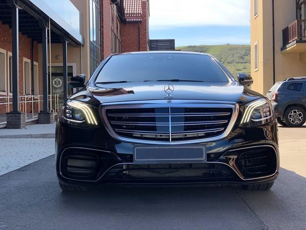 383 Авто с водителем Mercedes-Benz S63 AMG W222 Restyling BDqz