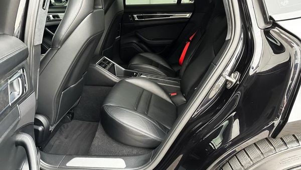 191 Porsche Panamera 4S E-Hybrid с водителем на свадьбу W9Qx
