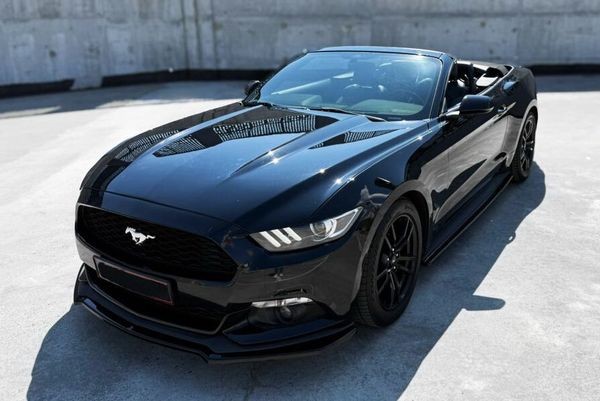 365 Кабриолет Ford Mustang GT черный с водителем Pmne